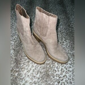 Dolce Vita Beige Heeled Chelsea Boots